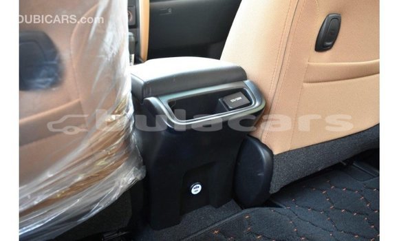 Acheter Import Voiture Toyota Fortuner Gris à Import - Dubai, Central Acheter Import Voiture Toyota Fortuner Gris à Import - Dubai, Central