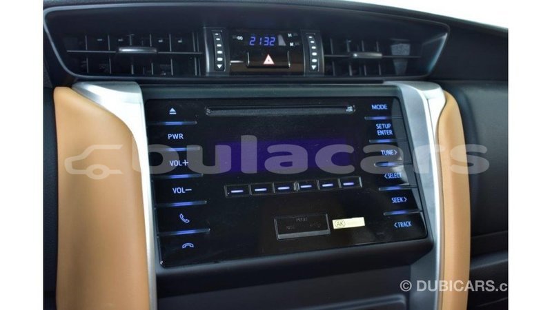 Big with watermark toyota fortuner central import dubai 5588