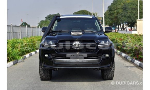 Acheter Import Voiture Toyota Land Cruiser Noir à Import - Dubai, Central Acheter Import Voiture Toyota Land Cruiser Noir à Import - Dubai, Central