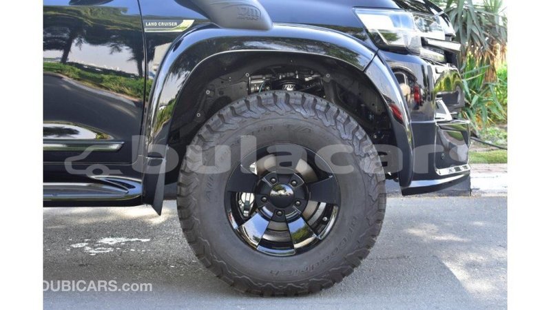 Big with watermark toyota land cruiser central import dubai 5594