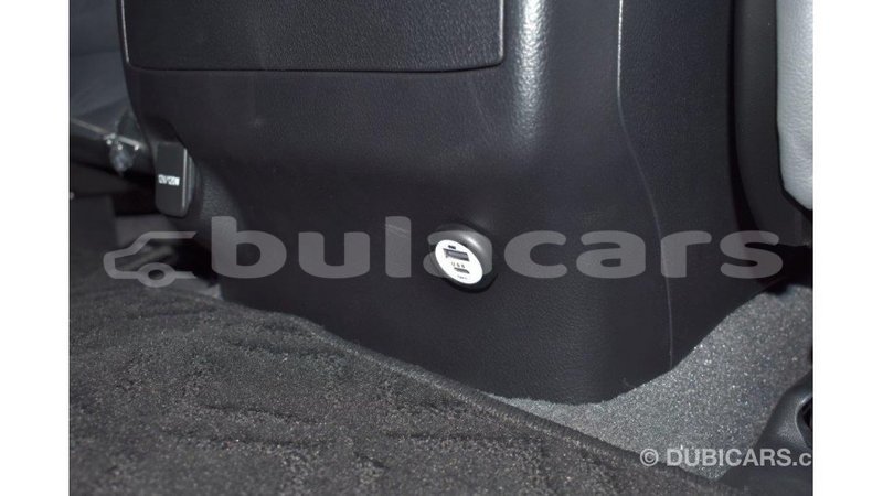 Big with watermark toyota land cruiser central import dubai 5594
