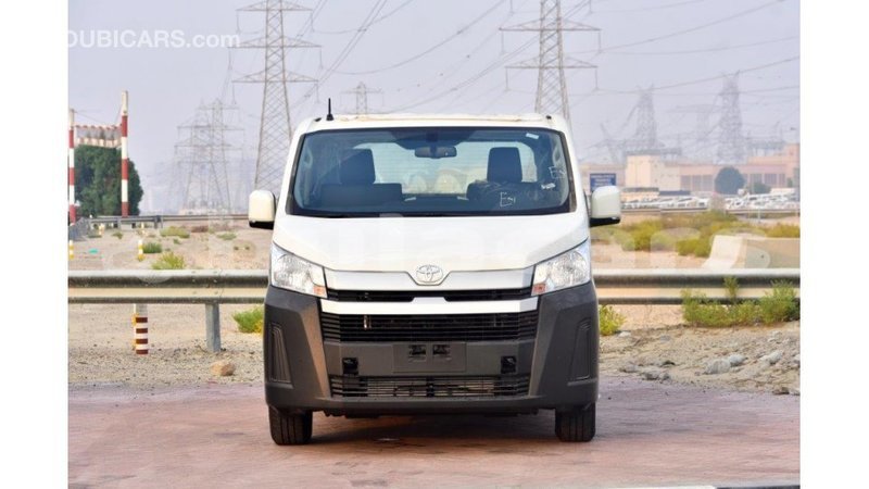 Big with watermark toyota hiace central import dubai 5596