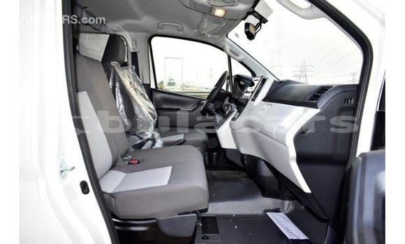 Acheter Import Voiture Toyota Hiace Blanc à Import - Dubai, Central Acheter Import Voiture Toyota Hiace Blanc à Import - Dubai, Central