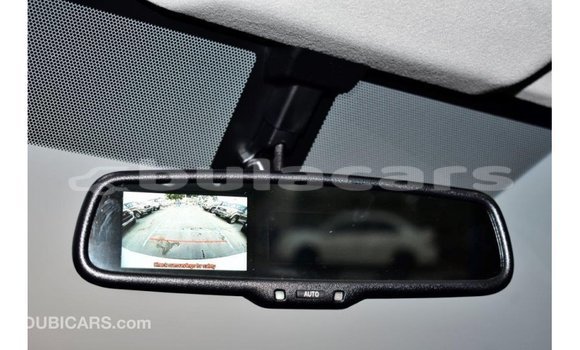 Acheter Import Voiture Toyota Hiace Blanc à Import - Dubai, Central Acheter Import Voiture Toyota Hiace Blanc à Import - Dubai, Central