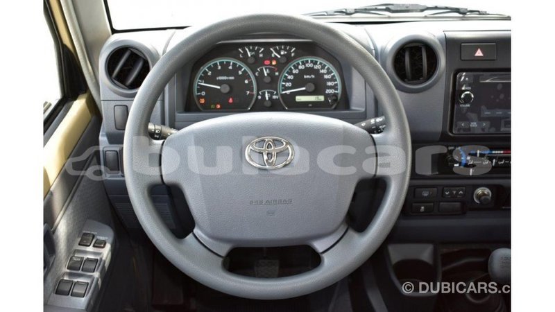Big with watermark toyota land cruiser central import dubai 5598