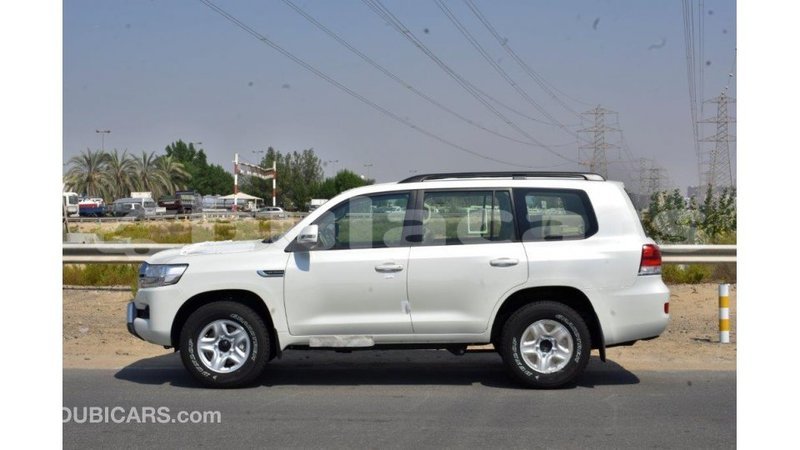 Big with watermark toyota land cruiser central import dubai 5599