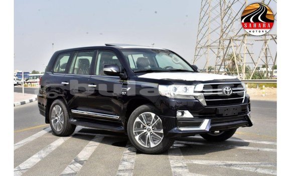 Acheter Import Voiture Toyota Land Cruiser Noir à Import - Dubai, Central Acheter Import Voiture Toyota Land Cruiser Noir à Import - Dubai, Central