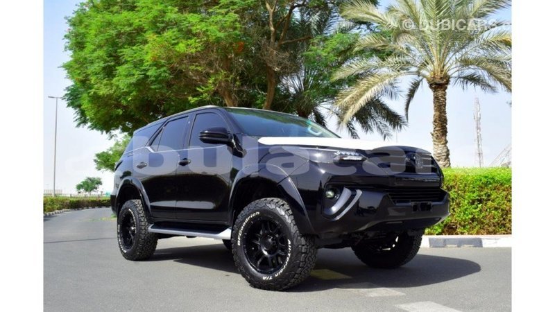 Big with watermark toyota fortuner central import dubai 5602