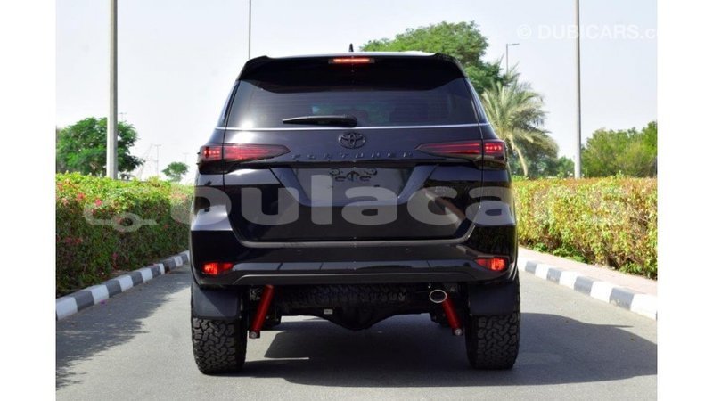 Big with watermark toyota fortuner central import dubai 5602