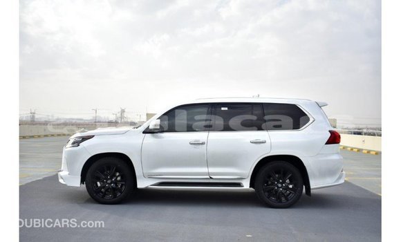 Buy Import Lexus LX White Car in Import - Dubai in Central Buy Import Lexus LX White Car in Import - Dubai in Central
