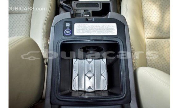 Acheter Import Voiture Toyota Prado Noir à Import - Dubai, Central Acheter Import Voiture Toyota Prado Noir à Import - Dubai, Central
