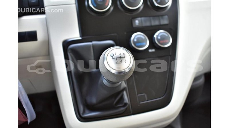 Big with watermark toyota hiace central import dubai 5610