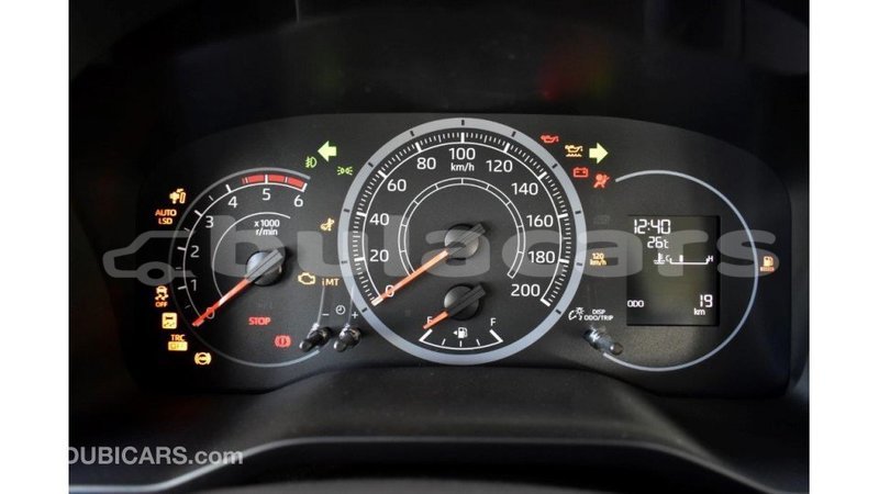 Big with watermark toyota hiace central import dubai 5610