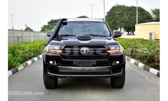 Acheter Import Voiture Toyota Land Cruiser Noir à Import - Dubai, Central Acheter Import Voiture Toyota Land Cruiser Noir à Import - Dubai, Central