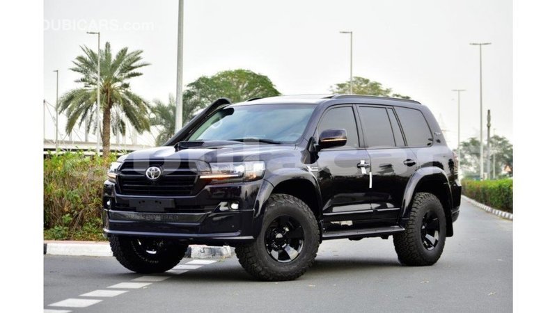 Big with watermark toyota land cruiser central import dubai 5611