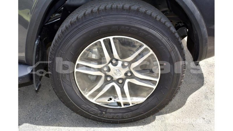 Big with watermark toyota fortuner central import dubai 5612