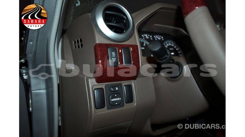 Big with watermark toyota land cruiser central import dubai 5613