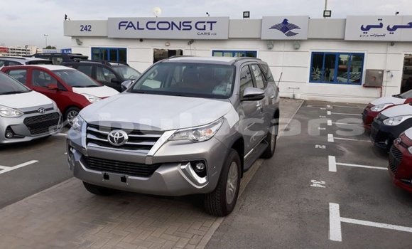 Buy Import Toyota Fortuner Grey Car in Import - Dubai in Central Buy Import Toyota Fortuner Grey Car in Import - Dubai in Central