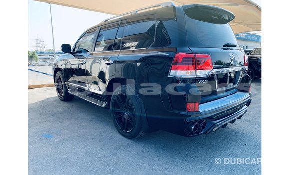 Buy Import Toyota Land Cruiser Black Car in Import - Dubai in Central Buy Import Toyota Land Cruiser Black Car in Import - Dubai in Central