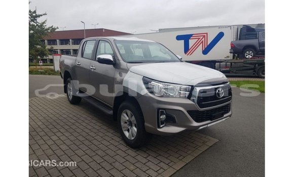 Buy Import Toyota Hilux Grey Car in Import - Dubai in Central Buy Import Toyota Hilux Grey Car in Import - Dubai in Central