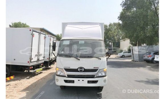 Buy Import Hino 300 Series White Truck in Import - Dubai in Central Buy Import Hino 300 Series White Truck in Import - Dubai in Central