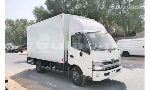 Buy Import Hino 300 Series White Truck in Import - Dubai in Central Buy Import Hino 300 Series White Truck in Import - Dubai in Central