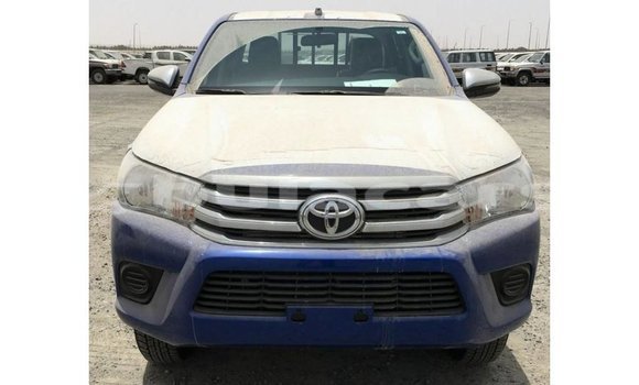 Acheter Import Voiture Toyota Hilux Bleu à Import - Dubai, Central Acheter Import Voiture Toyota Hilux Bleu à Import - Dubai, Central
