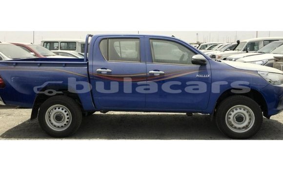 Acheter Import Voiture Toyota Hilux Bleu à Import - Dubai, Central Acheter Import Voiture Toyota Hilux Bleu à Import - Dubai, Central