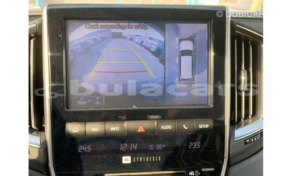 Acheter Import Voiture Toyota Land Cruiser Noir à Import - Dubai, Central Acheter Import Voiture Toyota Land Cruiser Noir à Import - Dubai, Central