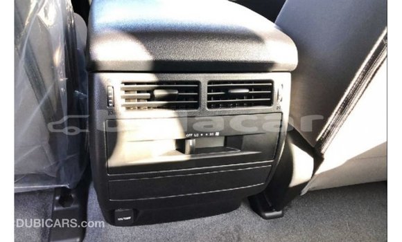 Acheter Import Voiture Toyota Land Cruiser Noir à Import - Dubai, Central Acheter Import Voiture Toyota Land Cruiser Noir à Import - Dubai, Central