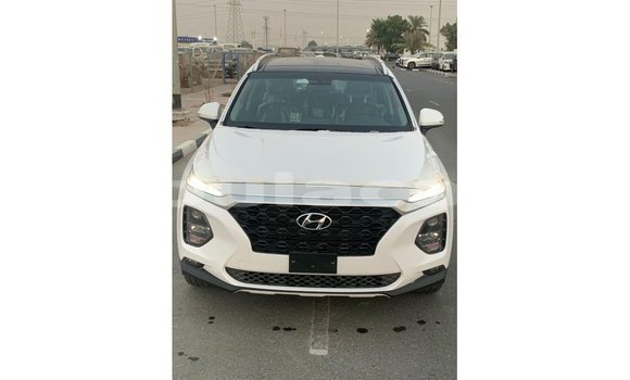 Acheter Import Voiture Hyundai Santa Fe Blanc à Import - Dubai, Central Acheter Import Voiture Hyundai Santa Fe Blanc à Import - Dubai, Central