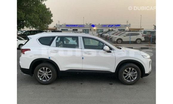 Acheter Import Voiture Hyundai Santa Fe Blanc à Import - Dubai, Central Acheter Import Voiture Hyundai Santa Fe Blanc à Import - Dubai, Central