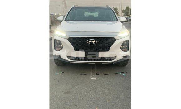 Acheter Import Voiture Hyundai Santa Fe Blanc à Import - Dubai, Central Acheter Import Voiture Hyundai Santa Fe Blanc à Import - Dubai, Central