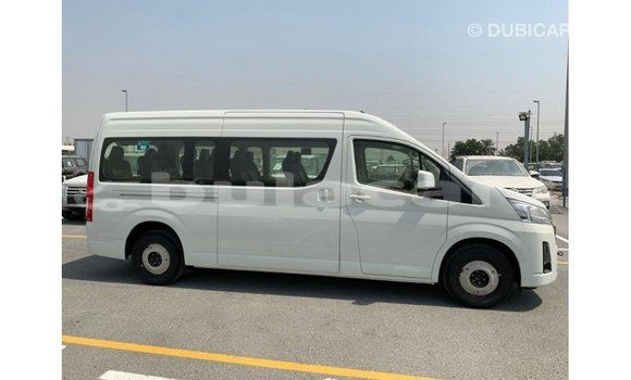 Acheter Import Voiture Toyota Hiace Blanc à Import - Dubai, Central Acheter Import Voiture Toyota Hiace Blanc à Import - Dubai, Central
