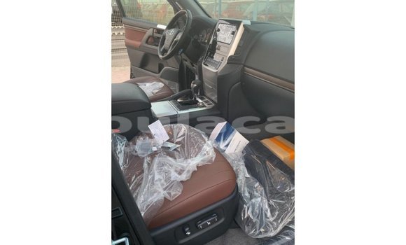 Buy Import Toyota Land Cruiser Black Car in Import - Dubai in Central Buy Import Toyota Land Cruiser Black Car in Import - Dubai in Central