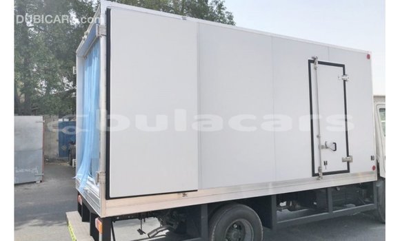 Buy Import Hino 300 Series White Truck in Import - Dubai in Central Buy Import Hino 300 Series White Truck in Import - Dubai in Central