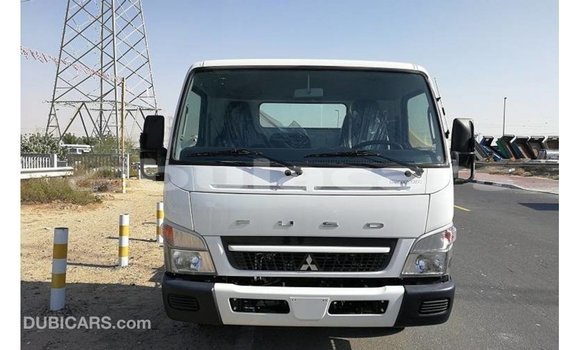 Buy Import Mitsubishi Carisma White Car in Import - Dubai in Central Buy Import Mitsubishi Carisma White Car in Import - Dubai in Central