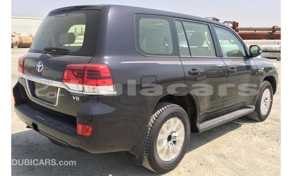 Buy Import Toyota Land Cruiser Black Car in Import - Dubai in Central Buy Import Toyota Land Cruiser Black Car in Import - Dubai in Central
