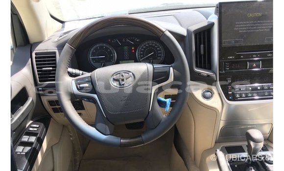 Buy Import Toyota Land Cruiser Black Car in Import - Dubai in Central Buy Import Toyota Land Cruiser Black Car in Import - Dubai in Central