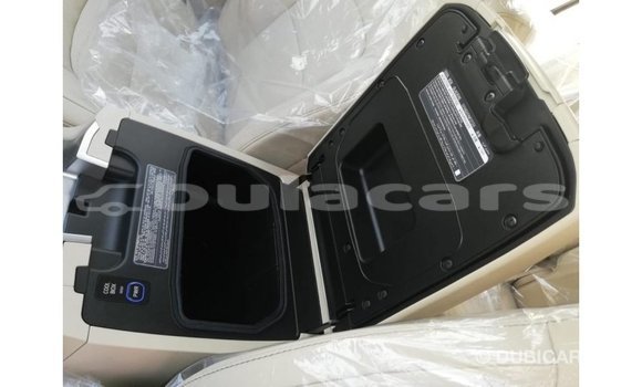 Buy Import Toyota Land Cruiser White Car in Import - Dubai in Central Buy Import Toyota Land Cruiser White Car in Import - Dubai in Central