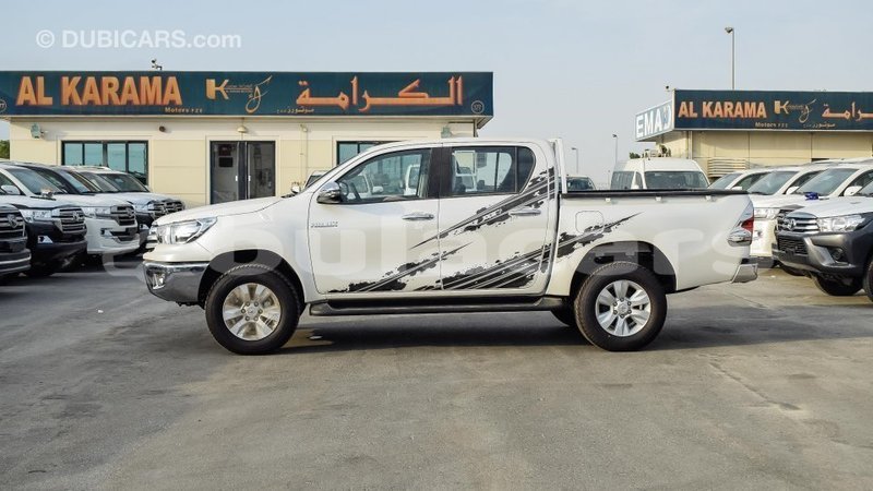 Big with watermark toyota hilux central import dubai 5669