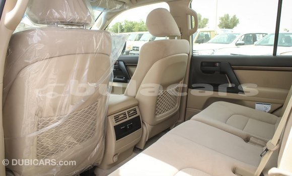 Buy Import Toyota Land Cruiser Black Car in Import - Dubai in Central Buy Import Toyota Land Cruiser Black Car in Import - Dubai in Central