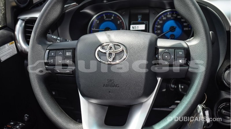 Big with watermark toyota hilux central import dubai 5672