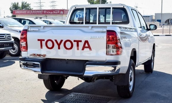 Buy Import Toyota Hilux White Car in Import - Dubai in Central Buy Import Toyota Hilux White Car in Import - Dubai in Central