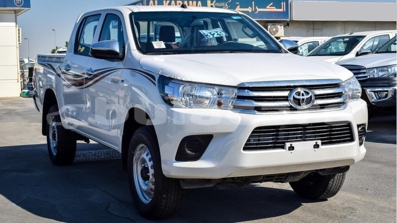 Big with watermark toyota hilux central import dubai 5676