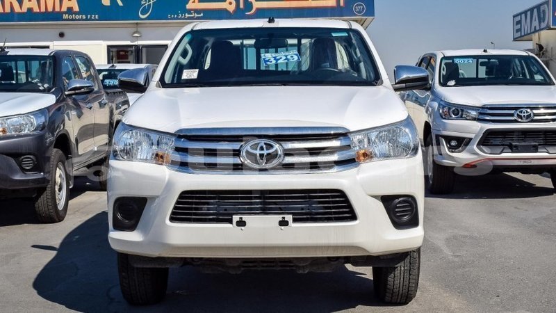 Big with watermark toyota hilux central import dubai 5676