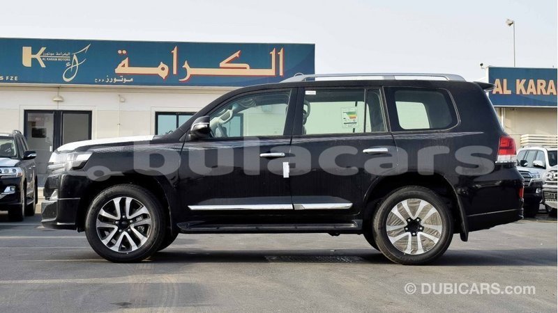 Big with watermark toyota land cruiser central import dubai 5678