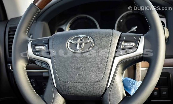 Buy Import Toyota Land Cruiser Black Car in Import - Dubai in Central Buy Import Toyota Land Cruiser Black Car in Import - Dubai in Central