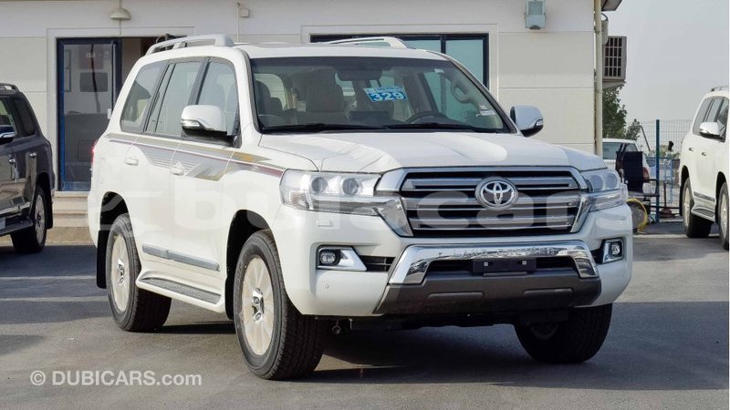 Big with watermark toyota land cruiser central import dubai 5679