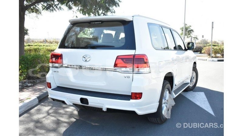 Big with watermark toyota land cruiser central import dubai 5687